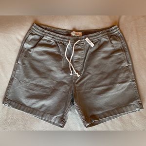 NWT Madewell 100% cotton olive green shorts - XL - retails for $75